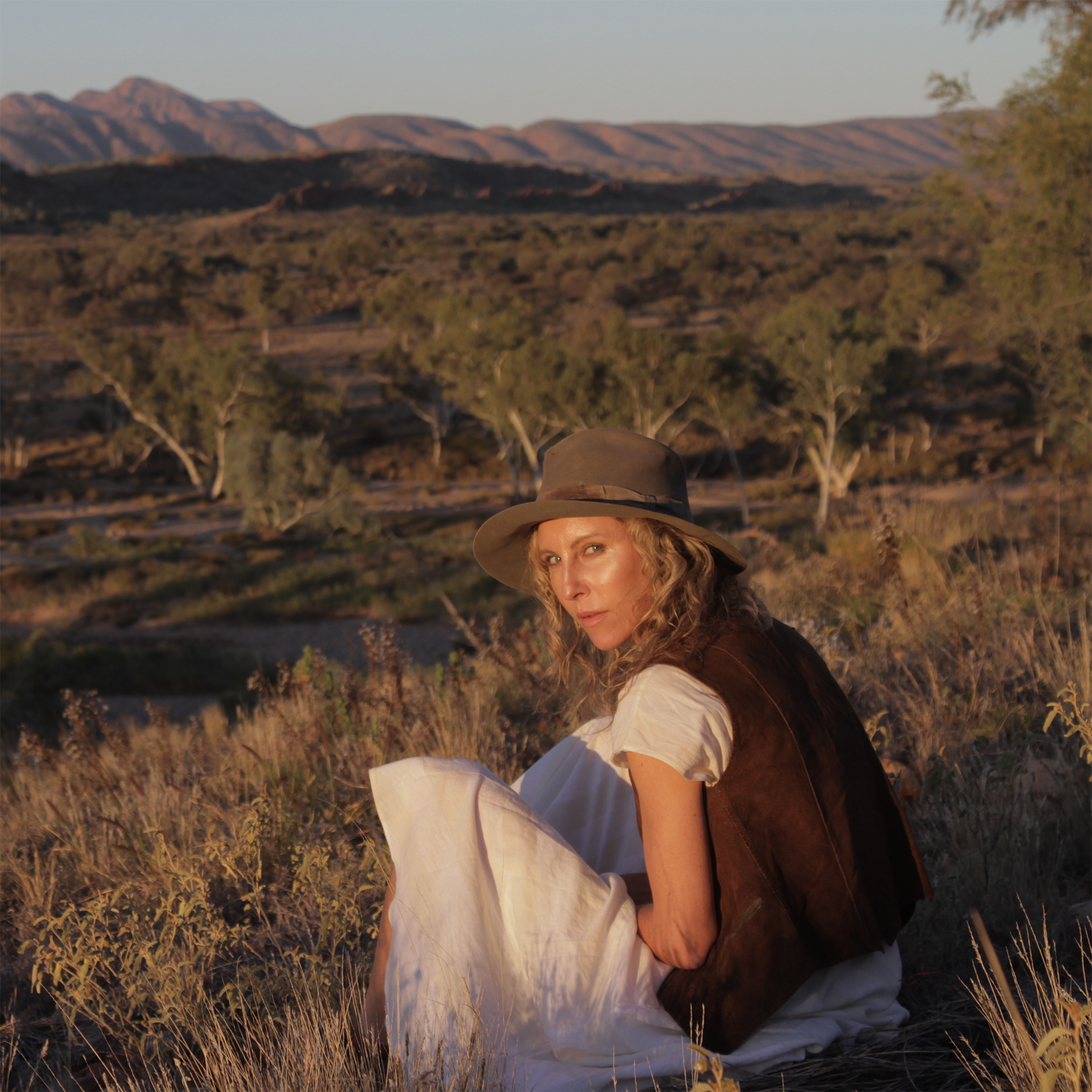 Sophie Hutchings - MKX